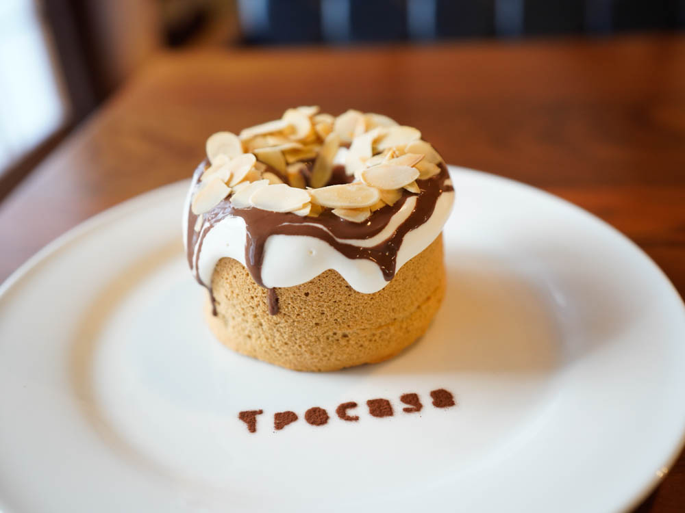 カフェモカショコラのシフォンケーキ　700円