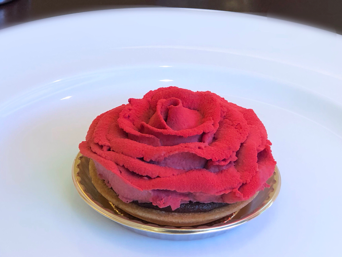 ローズケーキ　580円（税込）