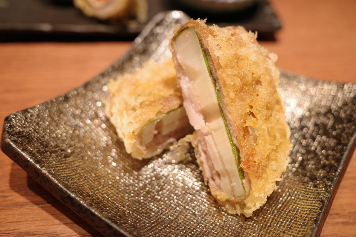 鳴門蓮根の大葉豚バラ巻き