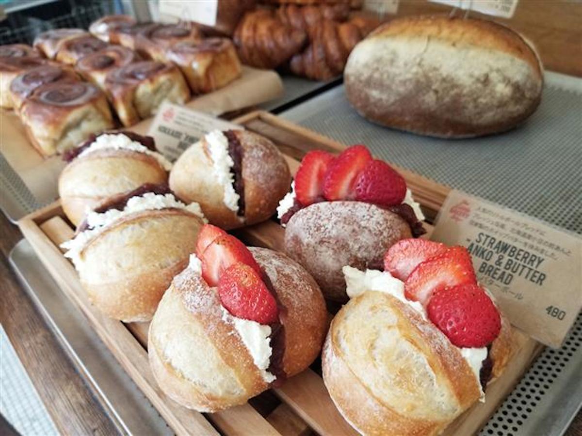 人気コスメや行列パン店でお買いもの！裏原宿・キャットストリートさんぽ