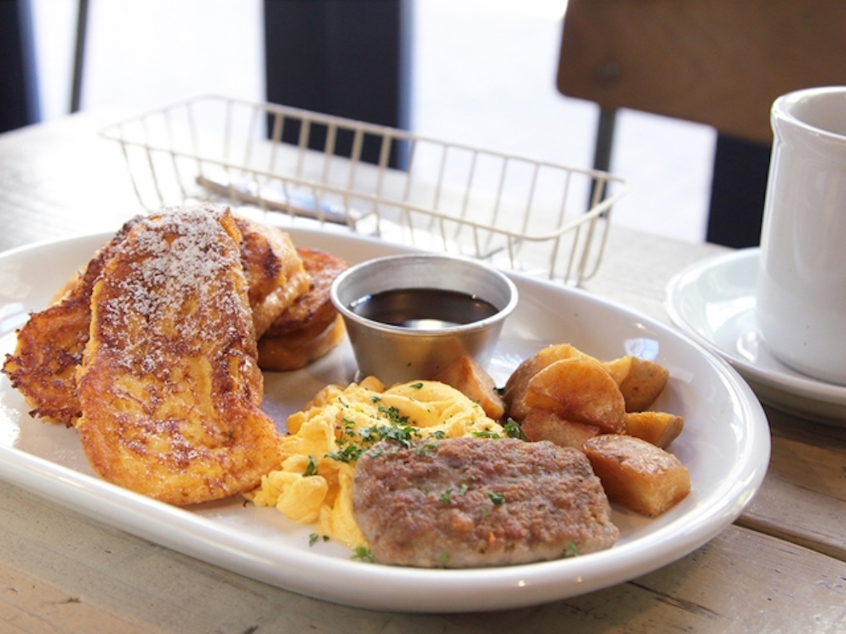 休日はおしゃれなモーニングへ！外国の雰囲気たっぷりの広尾タウン歩き