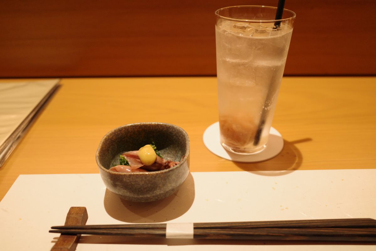 この日のお通しはホタルイカ