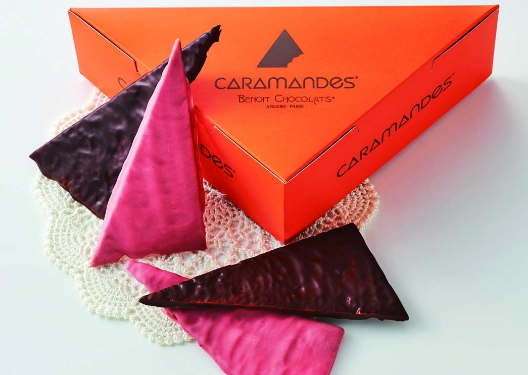 〈ブノワ・ショコラ〉キャラモンド®ノワール＆ルビー2862円（110g/1箱）※フランス製