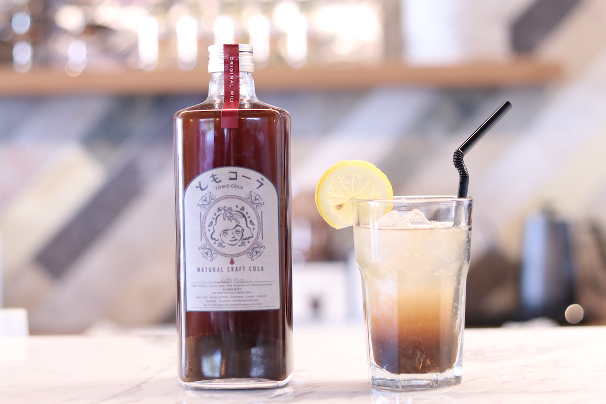 ともコーラ 648円