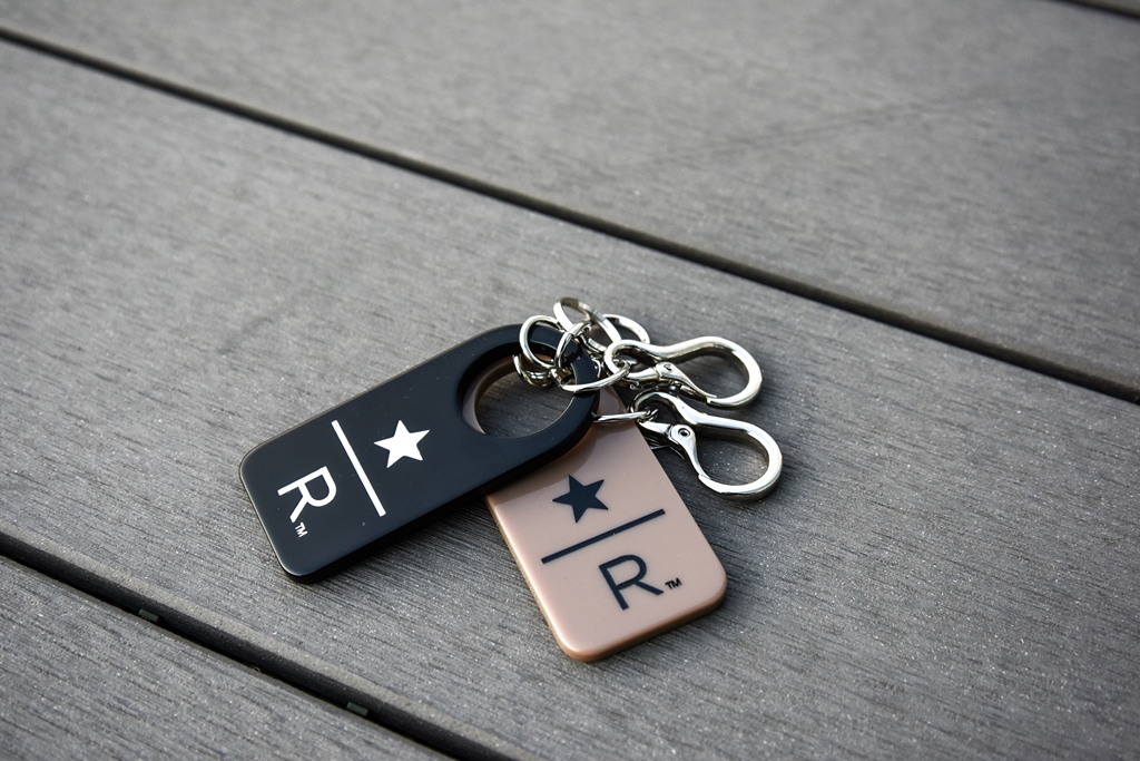 キーホルダー　ドアノブプレート　ブラック/ブラウン　各3000円