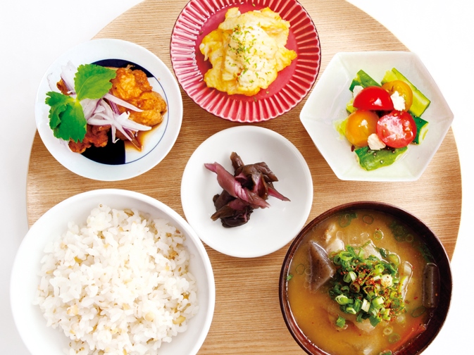 カラダにやさしい一汁三菜デリごはんの「和カフェyusoshi」がお引越し。新店はセルフスタイルに！