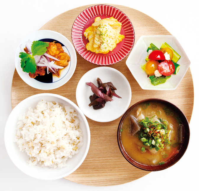 一汁三菜デリごはん1000円