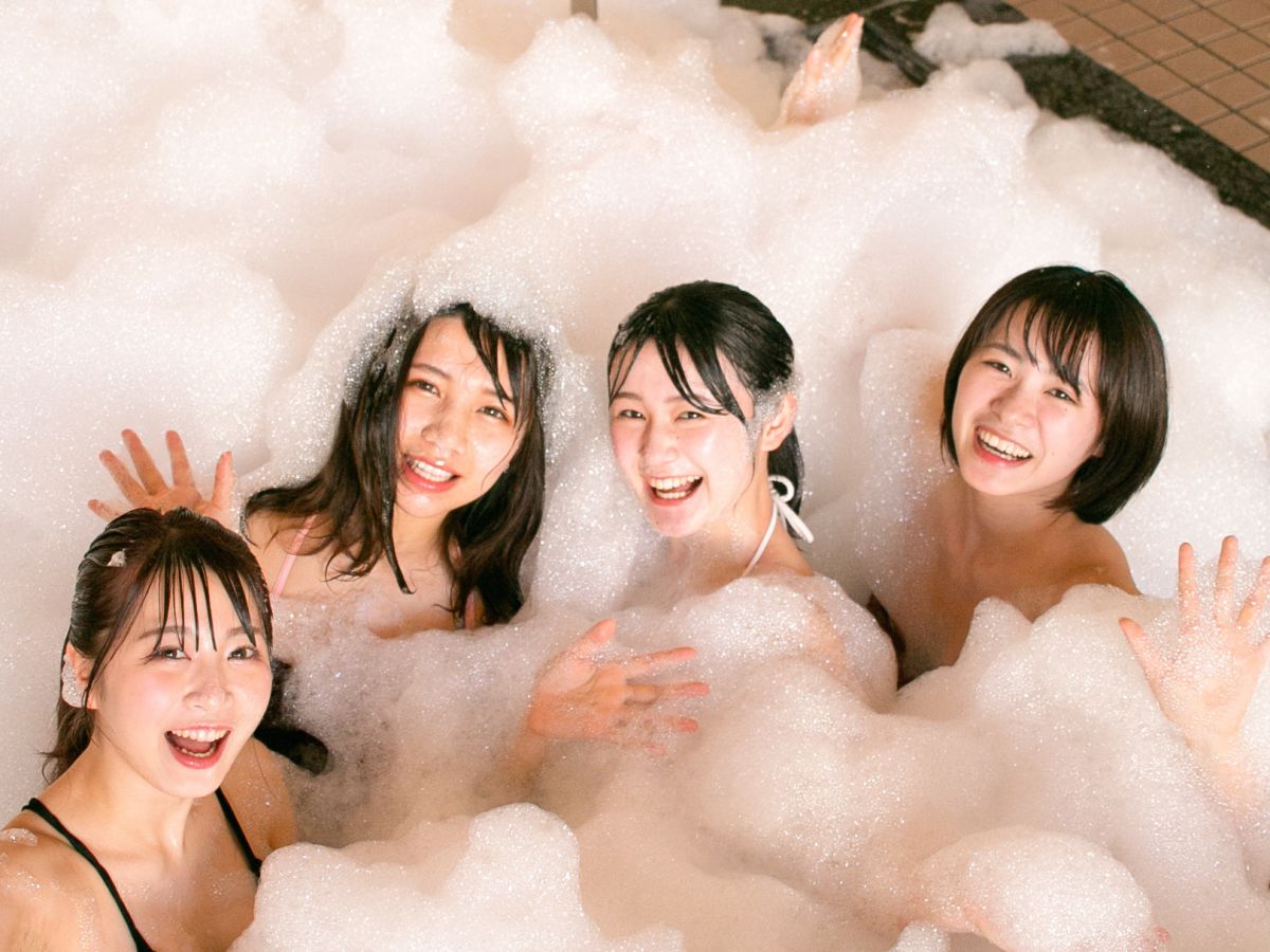 おふろでカラフル泡パーティー?!週末限定リラックス体験