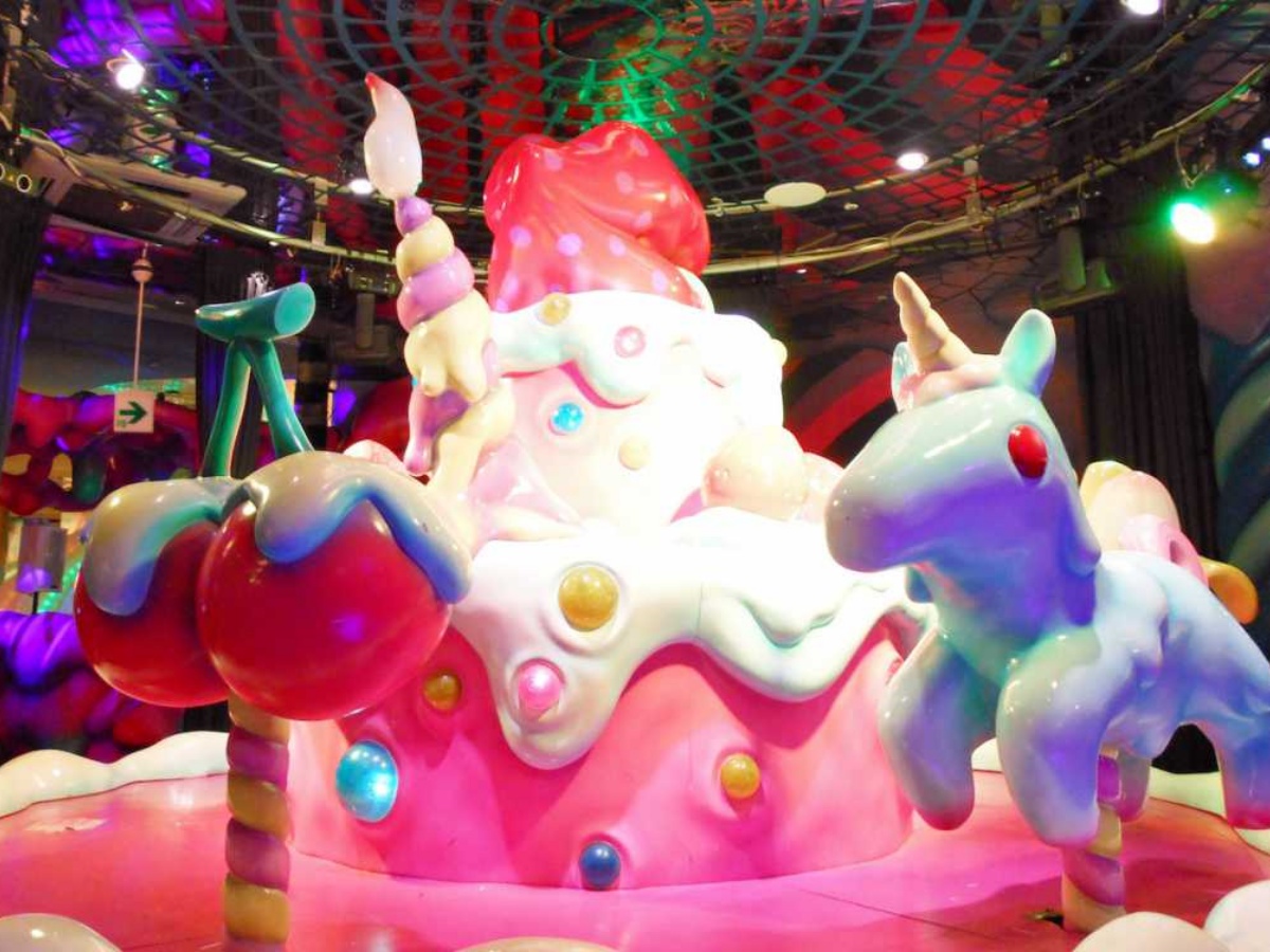 何コレすごい！一生に一度は行きたい華やかカフェ3選