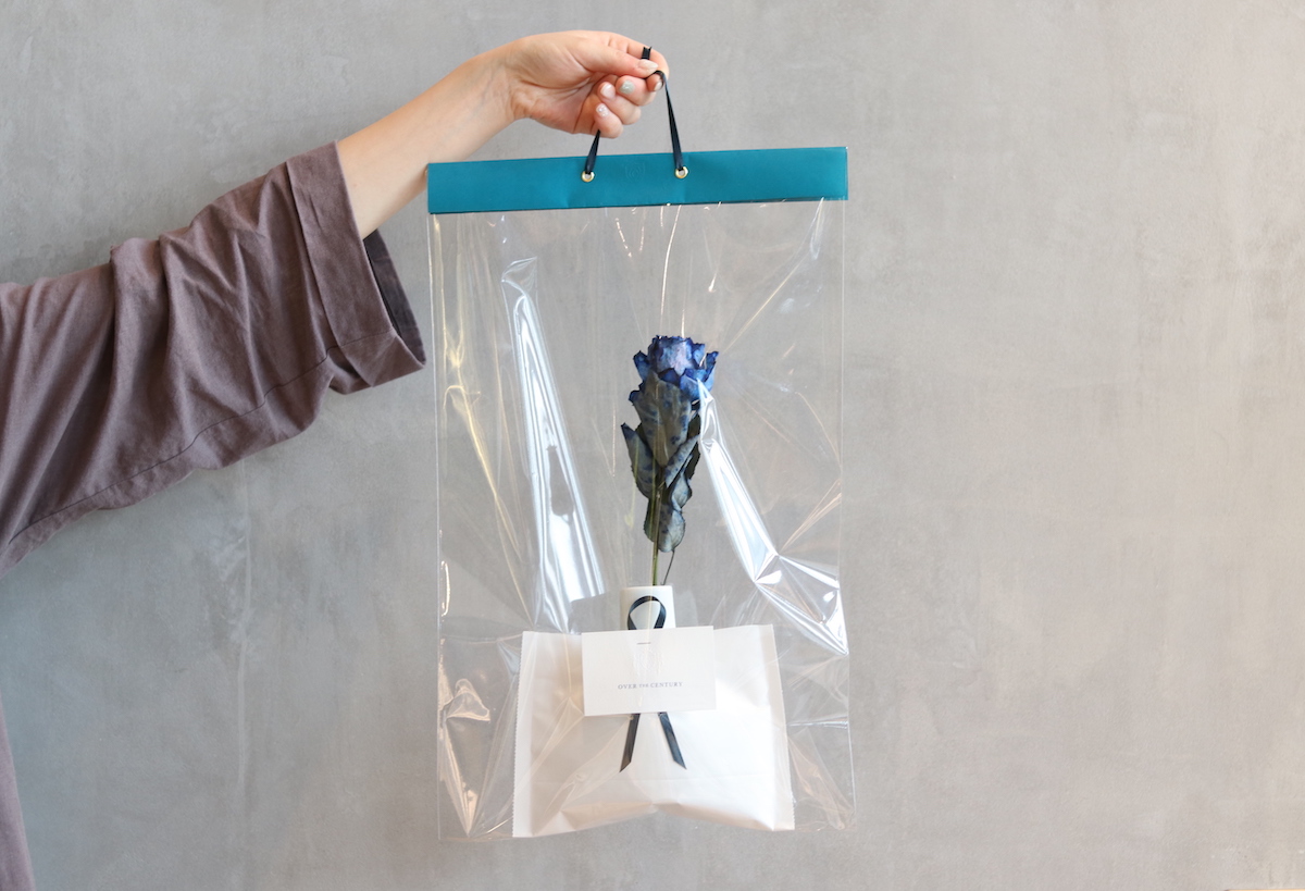 一輪挿し 花瓶2160円＋お花216円〜