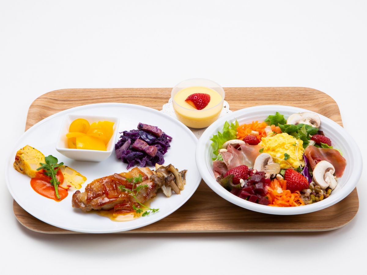 スペシャルランチプレート(パンまたはライス、ドリンク付き)1500円