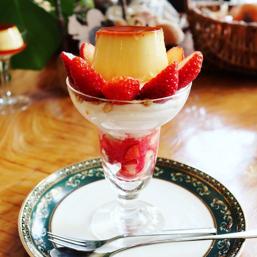 「プリンパフェ　1600円（ドリンク付）」