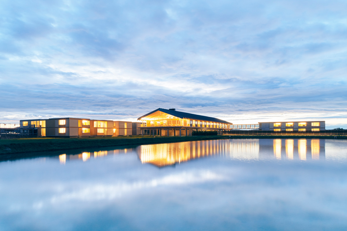 田園に浮かぶフォトジェニックな最新ホテル！アート＆グルメの庄内たび