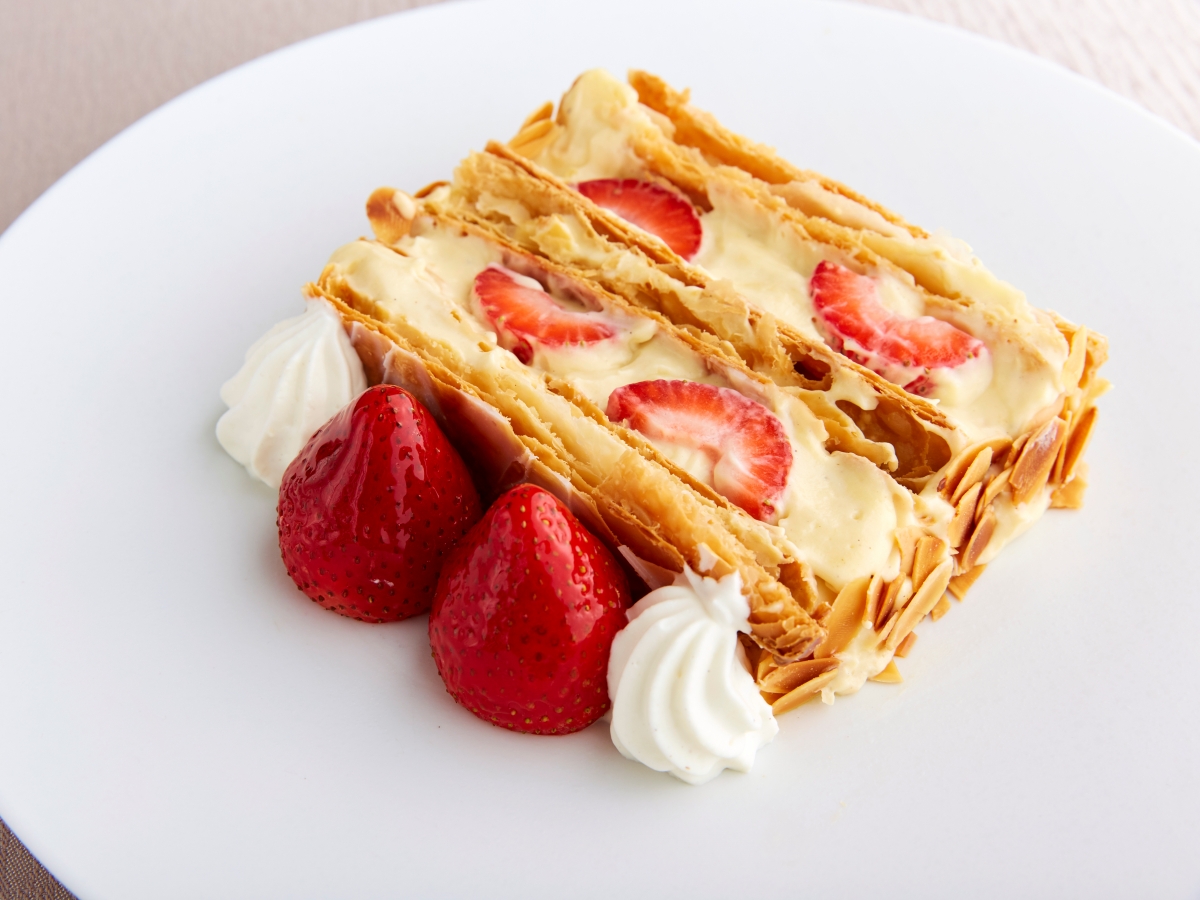 復活していた！GINZA SIXで味わえる伝説の「苺のミルフィーユ」