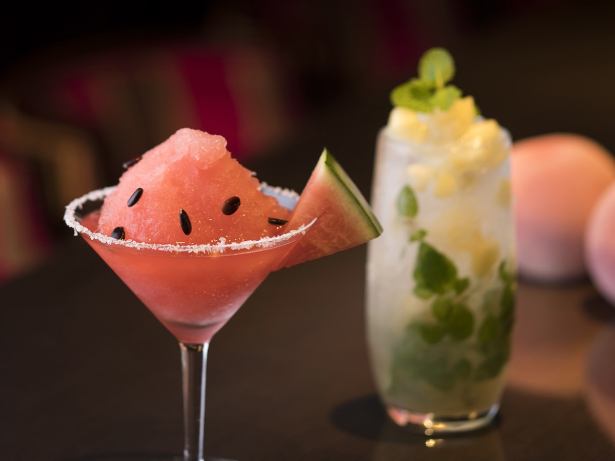 東京ステーションホテルのバーで爽やかカクテルを飲みながら過ごす大人時間