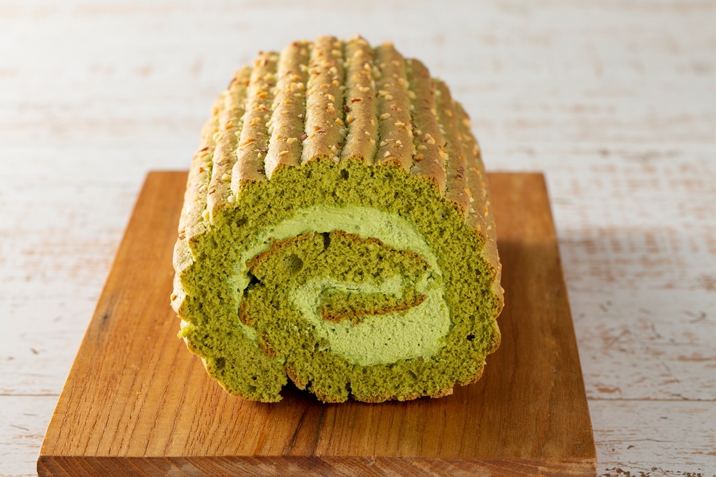濃茶ロールケーキ大1600円/小1200円/柿の木坂 キャトル