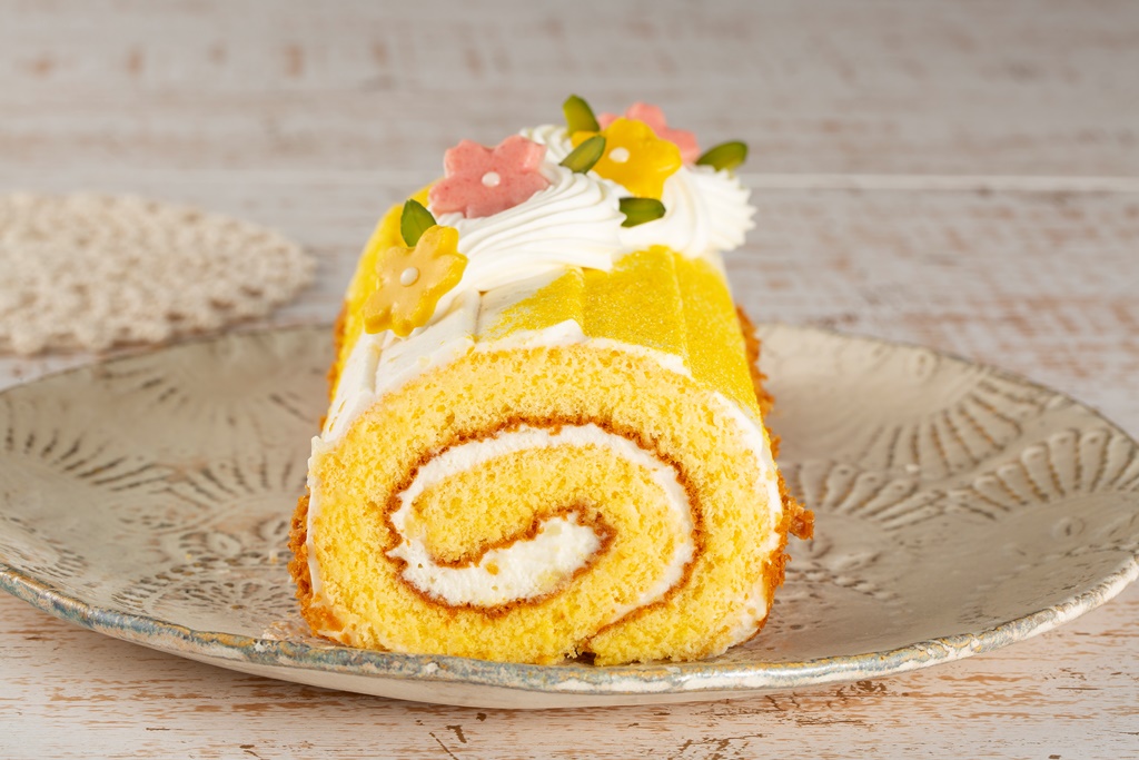 ロールケーキ 群馬キャラメルロールケーキ お土産 : つるまい本舗 - 通販