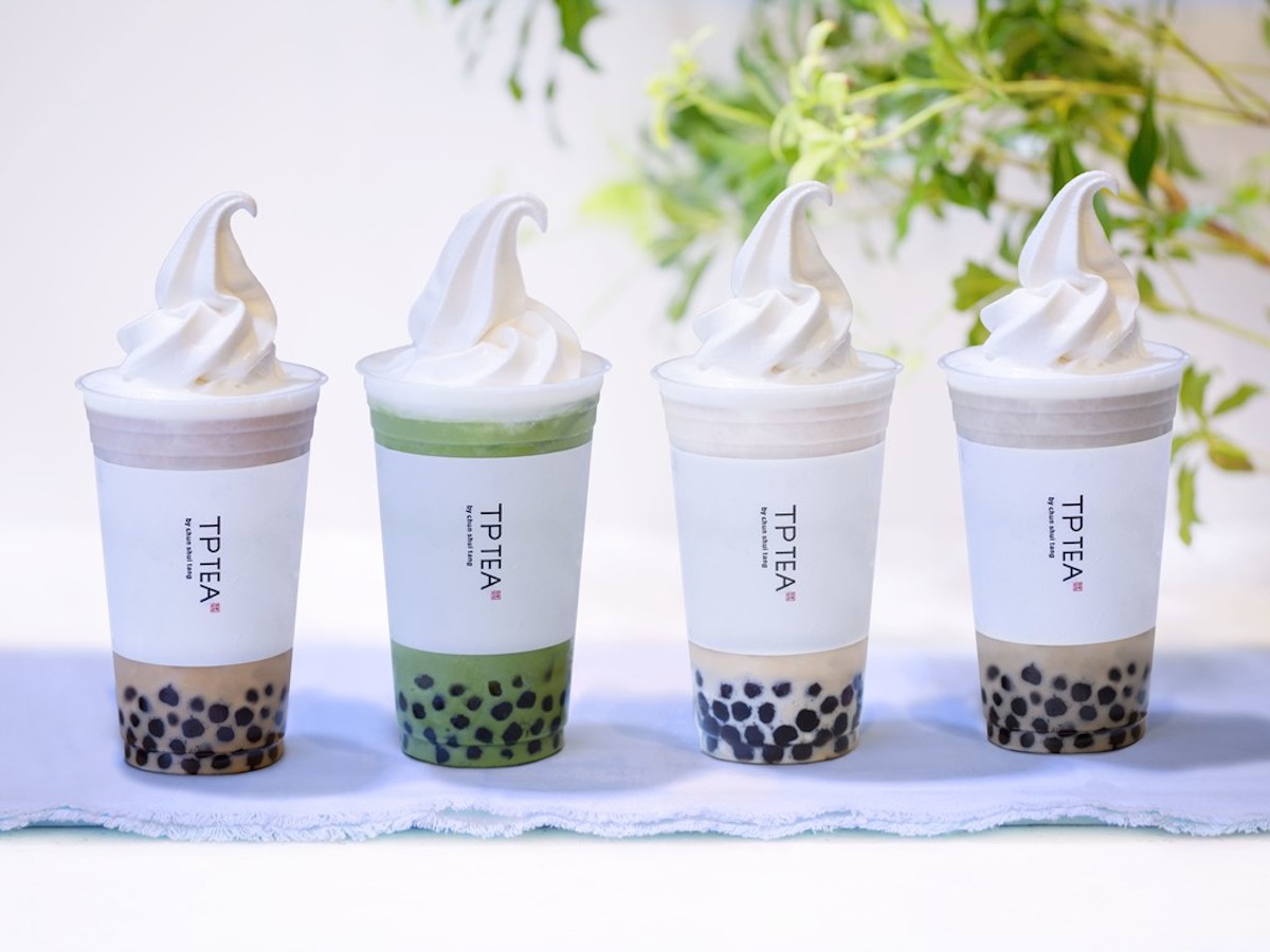 （画像内 左から）タピオカ紅茶ラテフロート、タピオカ抹茶ラテフロート、タピオカ翡翠ジャスミンラテフロート、タピオカ鉄観音ラテフロート 各730円（税別）