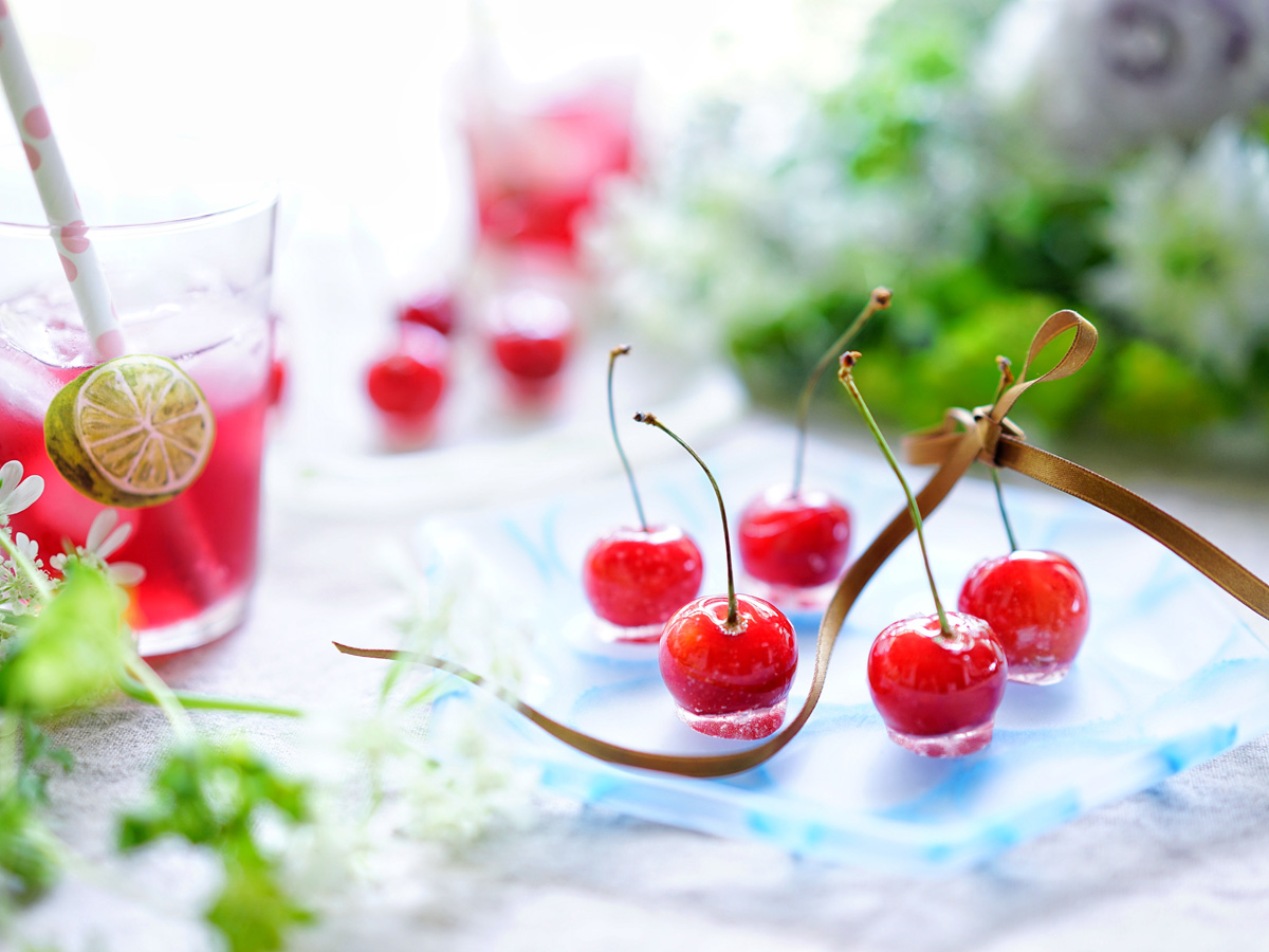 宝石みたい！つやつやさくらんぼ飴【kyoko_plusのレシピ＆テーブルコーデvol.9】