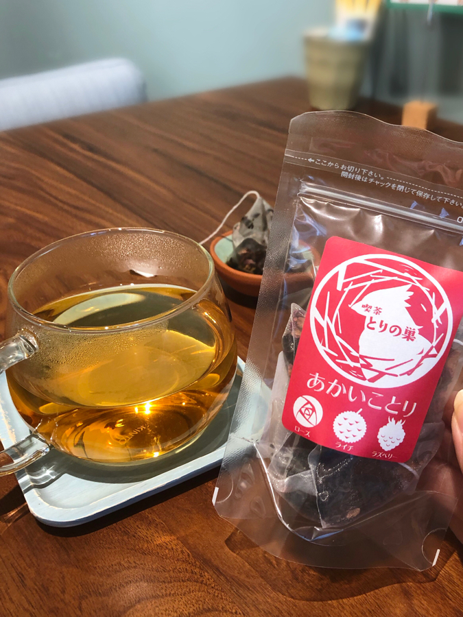 「あかいことり」450円（税別）