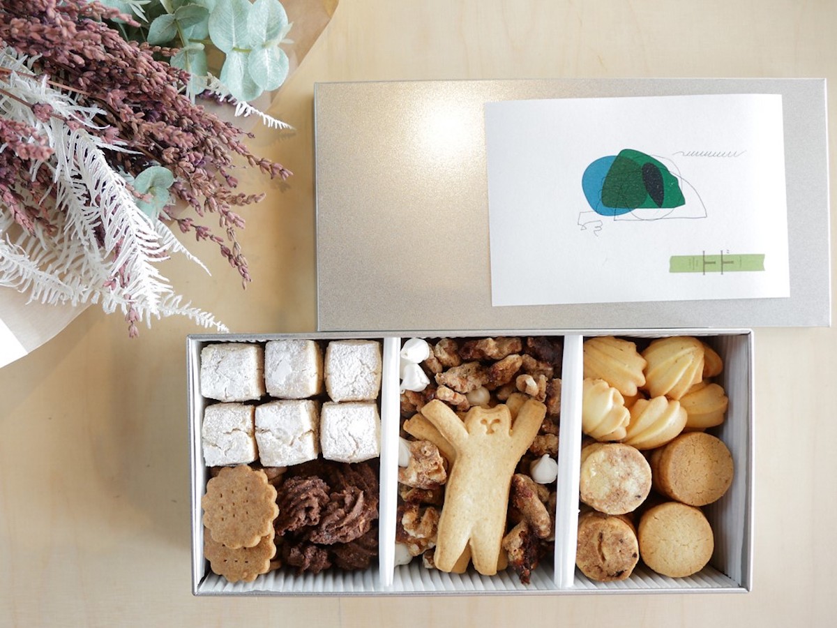 クッキー缶　4860円