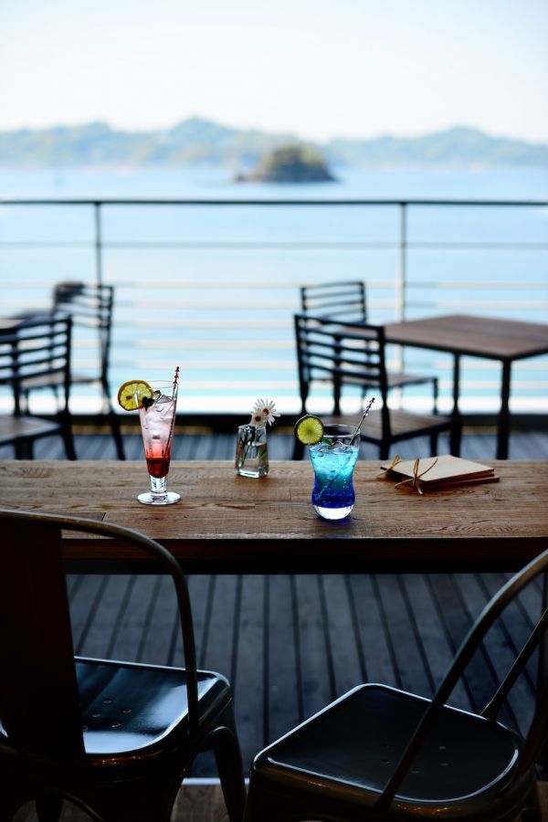 しまレモンスカッシュ756円(写真右)