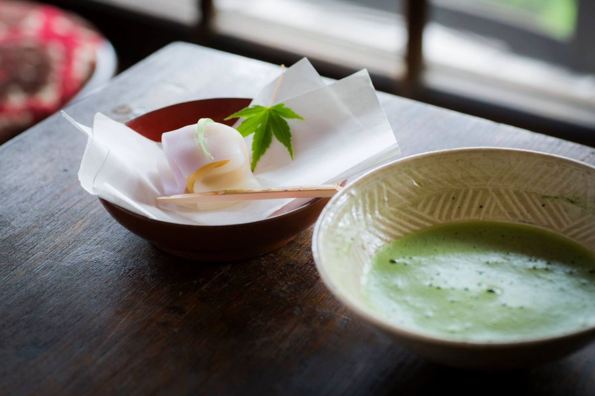 お抹茶と和菓子セット1026円