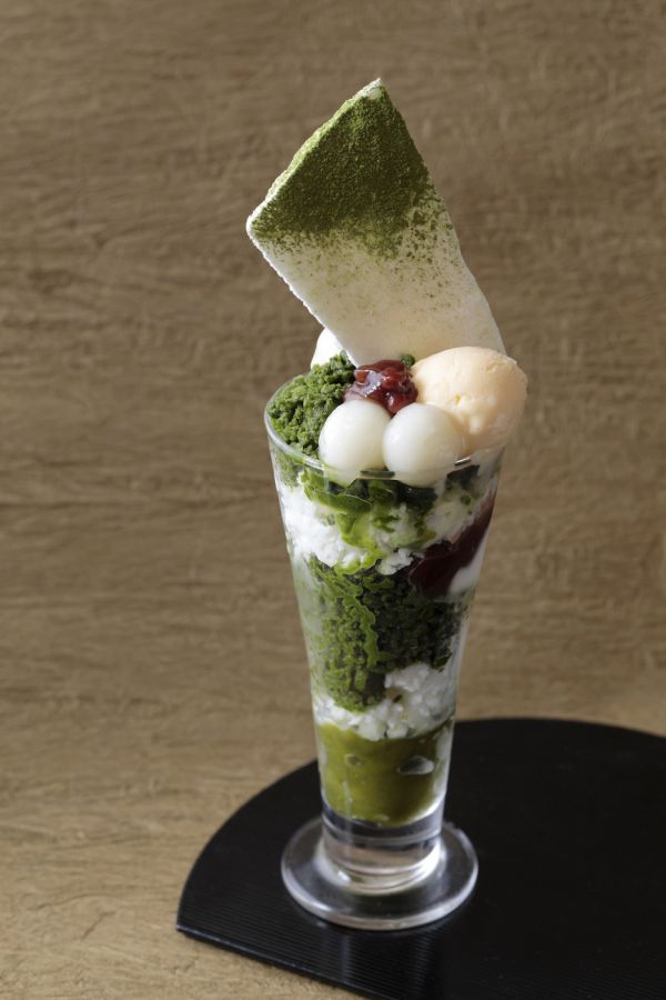 ひんやり抹茶氷パフェ『冷和』　1426円（税サ込み）