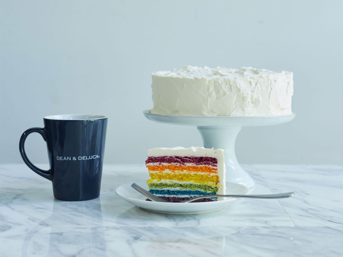 あのレインボーケーキが食べられる！DEAN & DELUCAカフェ 丸の内 リフレッシュオープン!