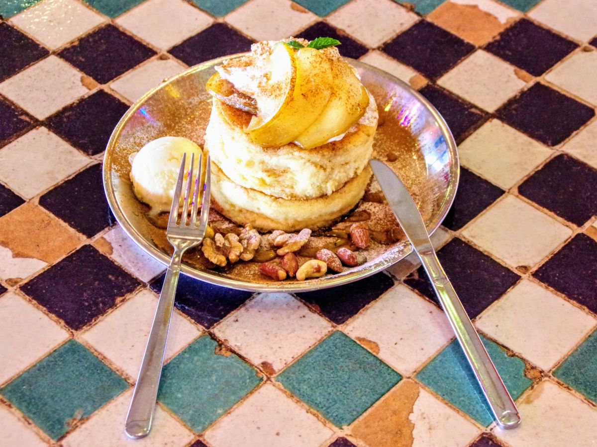 アップルシナモン（ダブル・1404円 税込み・フリードリンク付き）