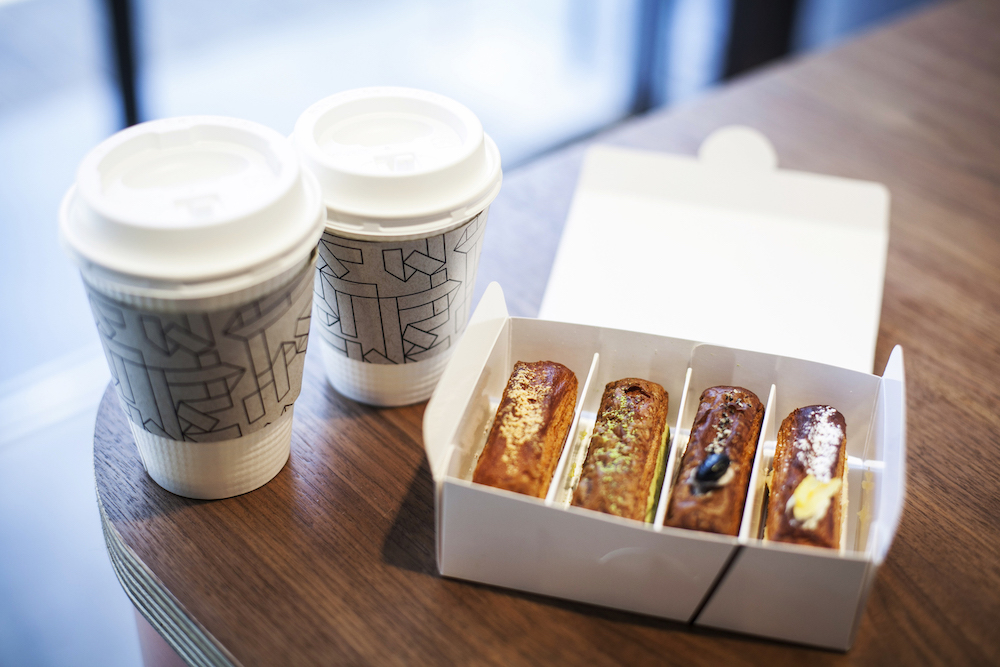 あんクロさん 各280円(小倉あん、抹茶あん、季節限定のあんなど)