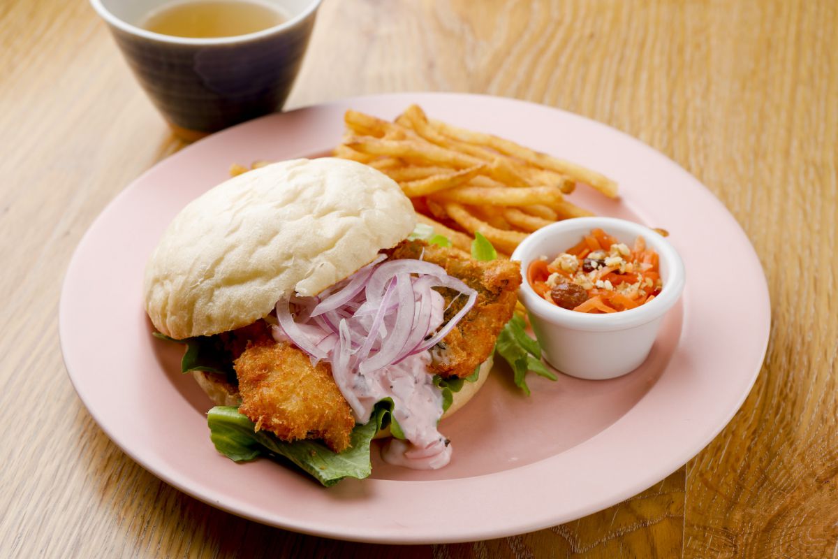 ハモカツバーガー1200円 ※ランチ