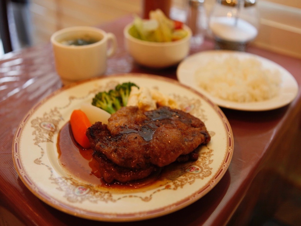 ポークジンジャー（税込880円）