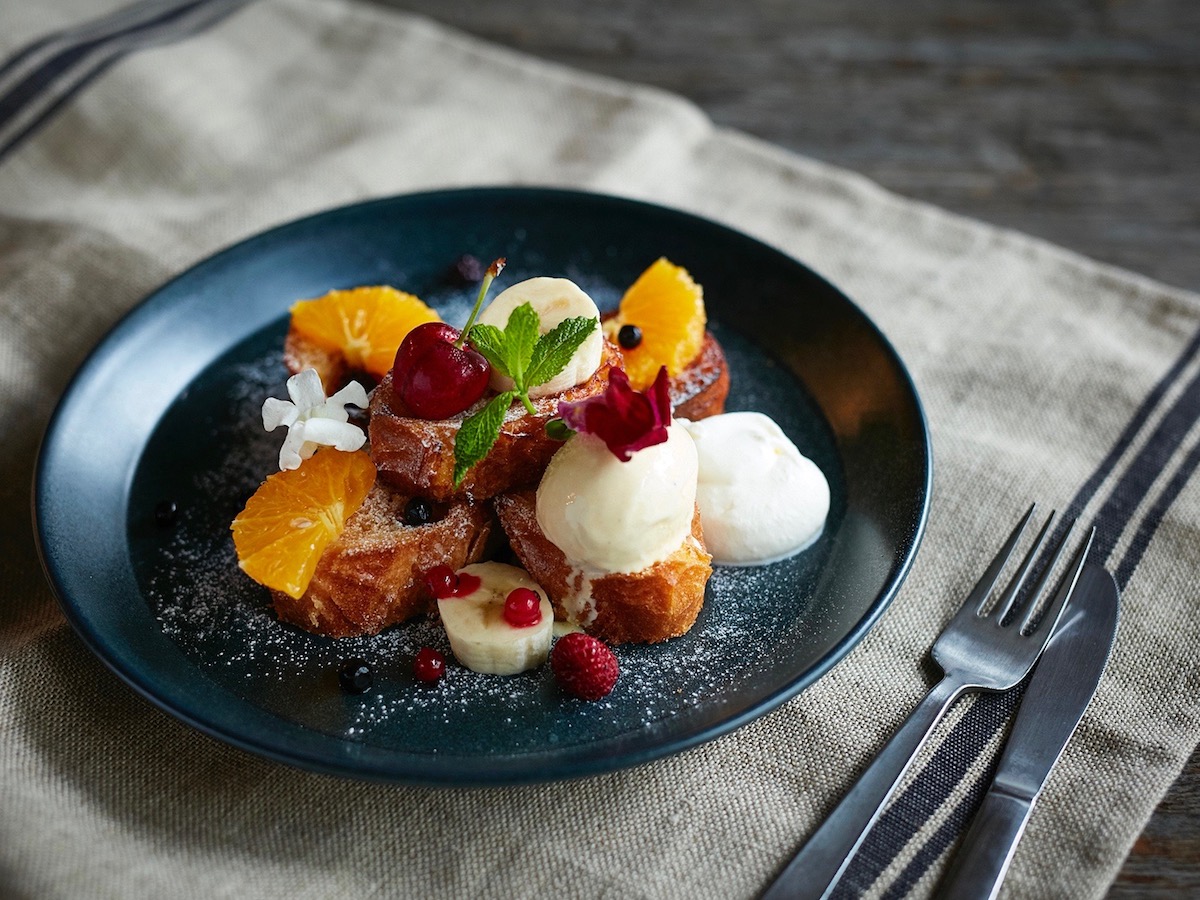 季節のフラワーフレンチトースト（税込1,080円）／青山フラワーマーケット ティーハウス