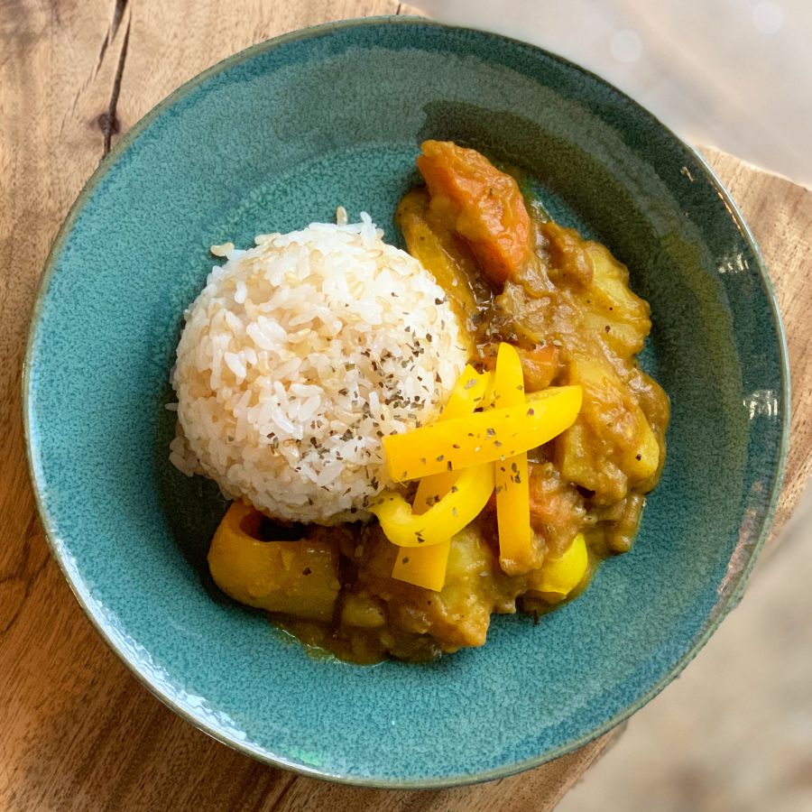 カレー（税込700円）／ゲストハウスtoco.