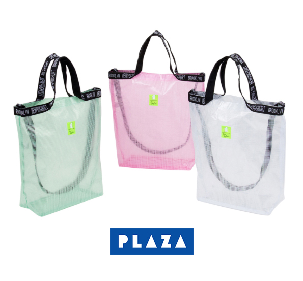 PLAZA/New Yoghurt ビニールトート サイズ(約):W36cm×D11cm×H35cm 3,132円(税込)