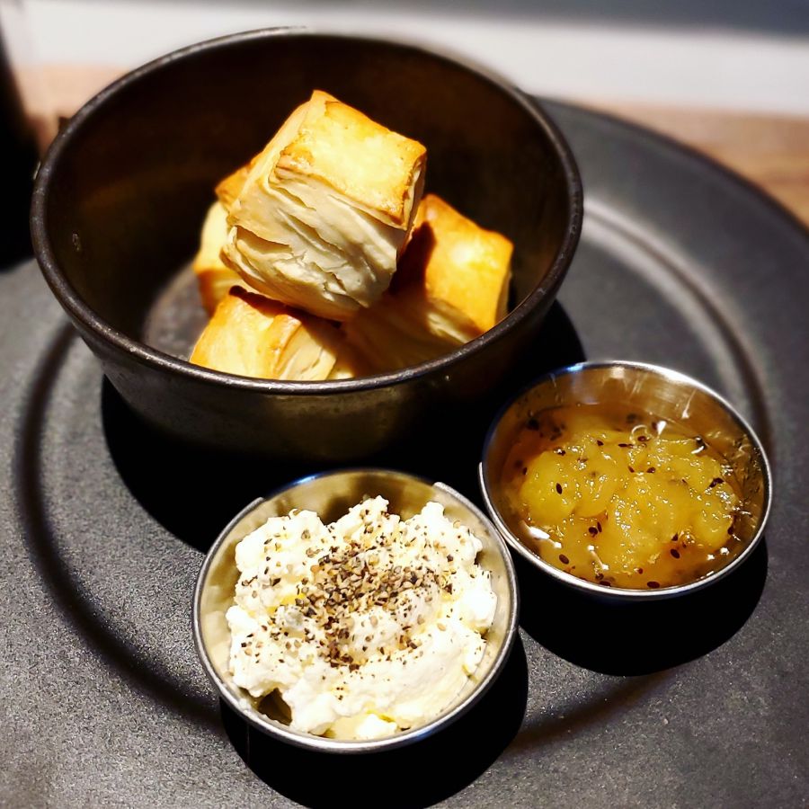 「スコーン　600円」