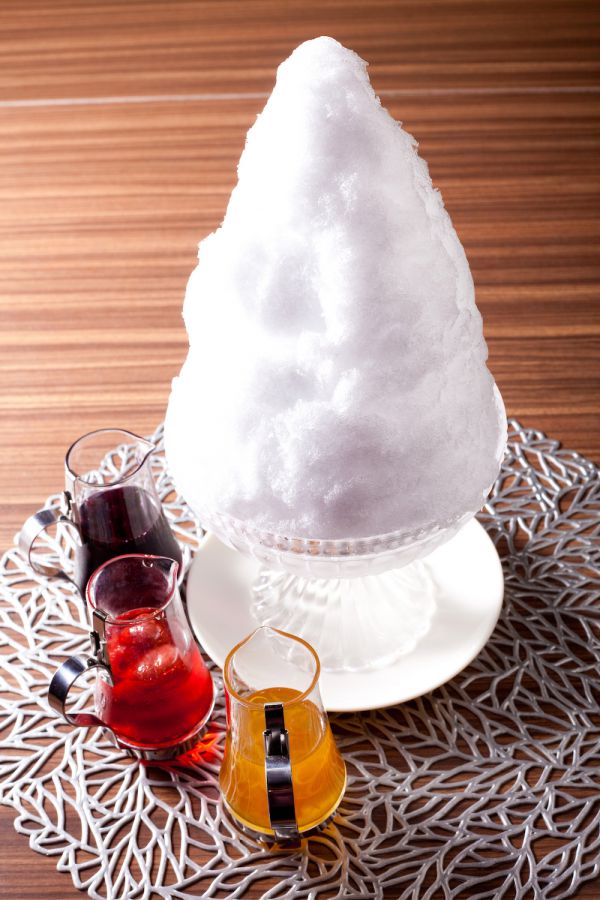 天然水氷と無添加シロップのかき氷 1000円 7月16日〜9月末まで販売予定