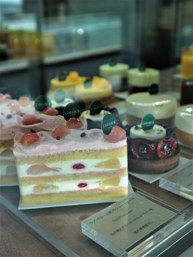 ラズベリーと桃のショートケーキ540円