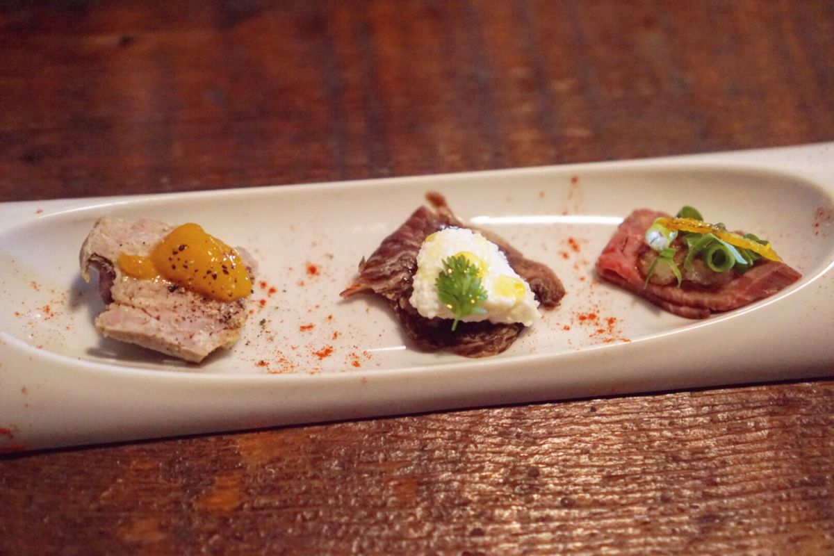 旬熟成MEATを使用した前菜3種盛り合わせ