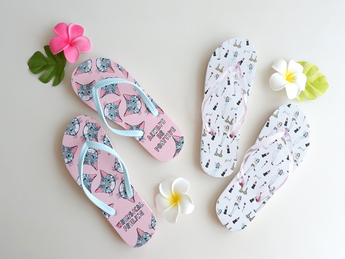 ダイソー「ビーチサンダル」/108円（税込）