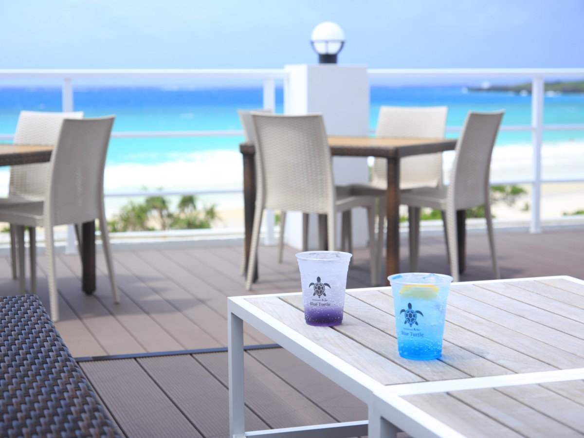 夏はやっぱり沖縄！初めてでもおすすめな“のんびり涼しげ”絶景スポット12選【前編】