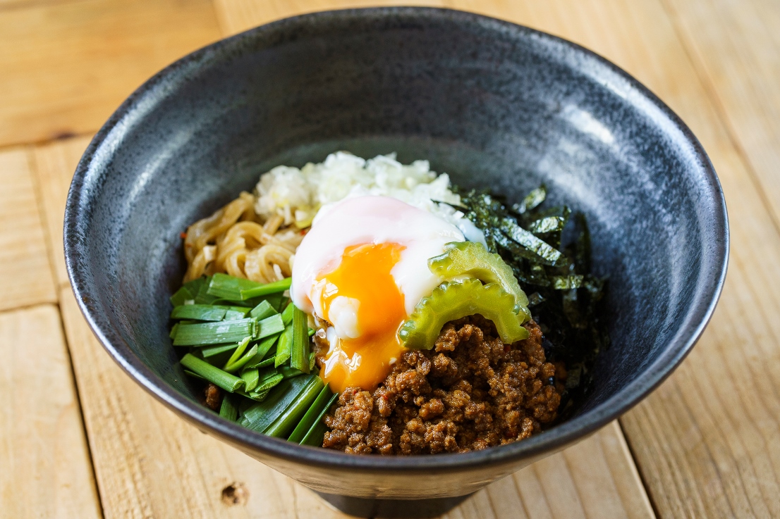 「琉球まぜそば」972円