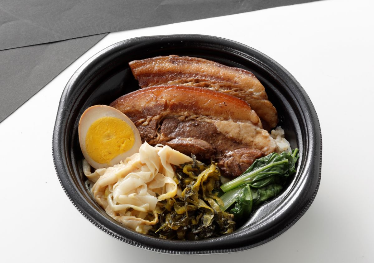 「焢肉飯（コンローファン）」864円