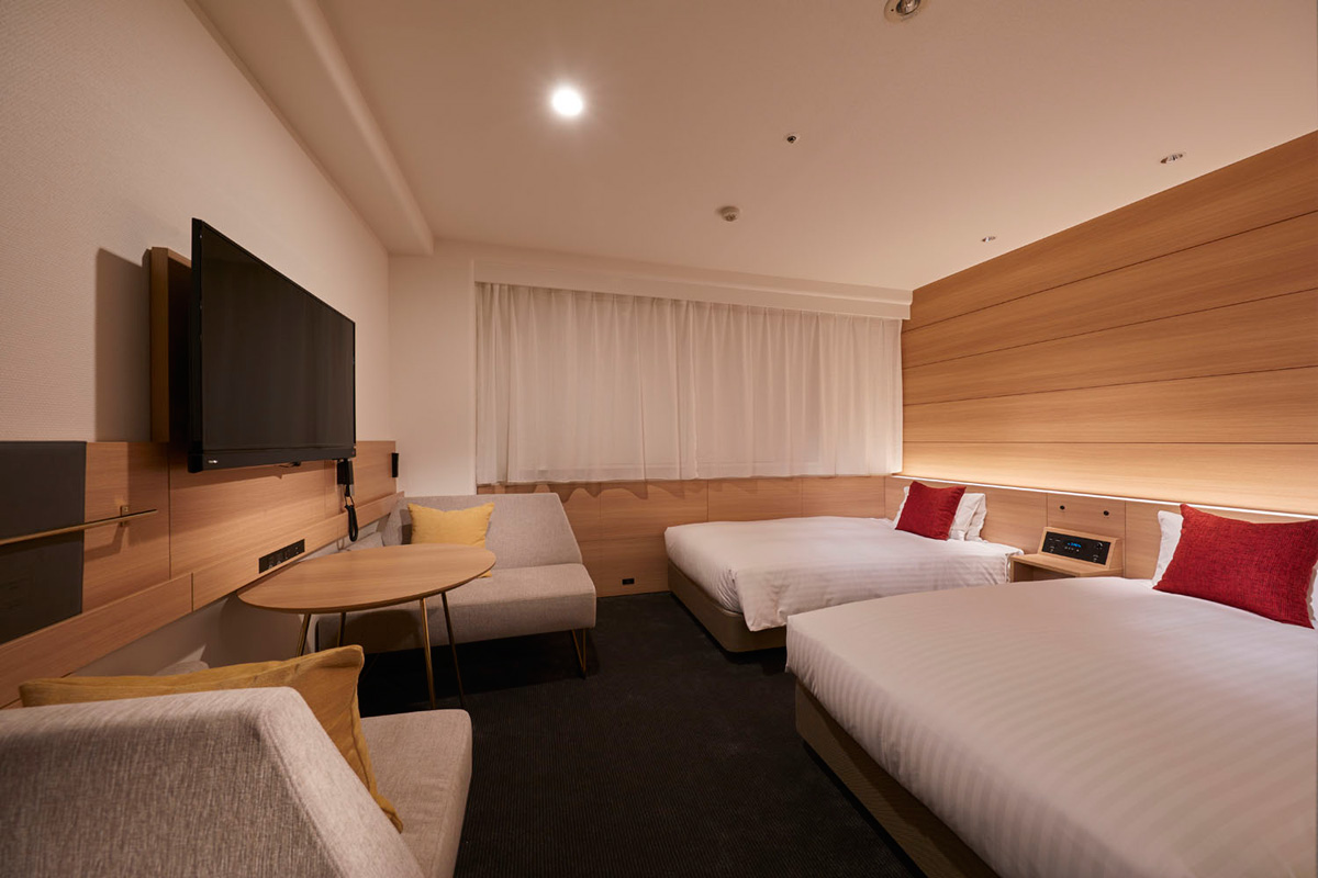 18.8㎡の広々とした空間にシングルベッド2台が配されたデラックスツイン