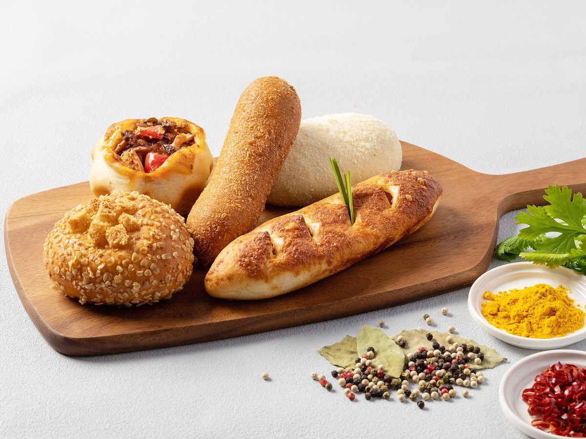 カレーパン、あんぱんどっちがお好み?? 秋が詰った絶品ホテルパン