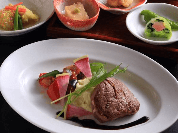 川床限定 京都の夏を満喫 みます屋モナミ【清水コース】　5278円　税・サービス料込 るるぶモール特別価格