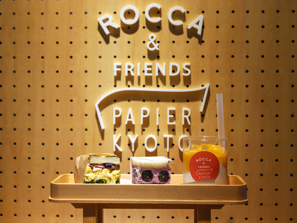 古き良き香りに包まれて創作サンドを楽しむ。【カフェグラマーきょん。の、あのカフェこの席】