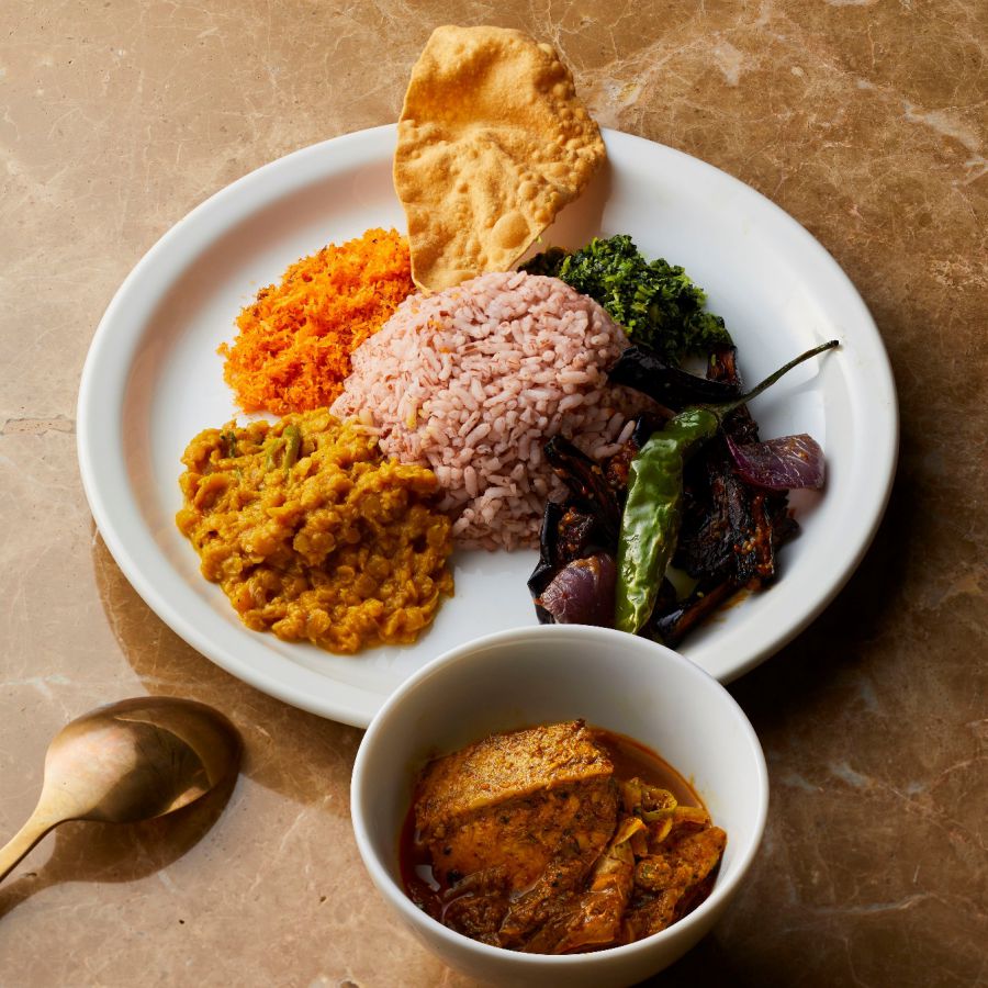 ライス＆カリー／ククルマス（チキン、１人前）1620円