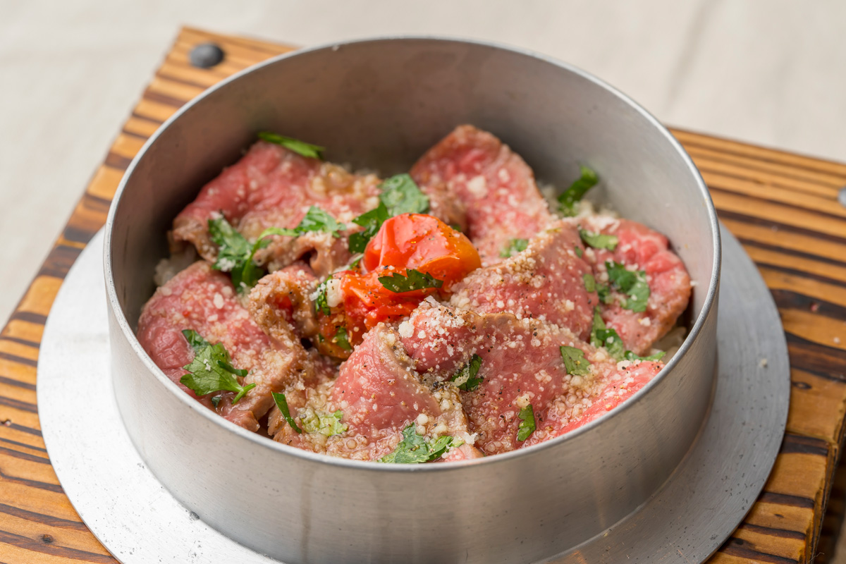 おおいた和牛と朱々トマトの釜めし　2980円